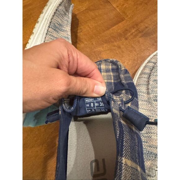 Woman’s hey dude, sneaker bundle size 8 - Picture 7 of 8